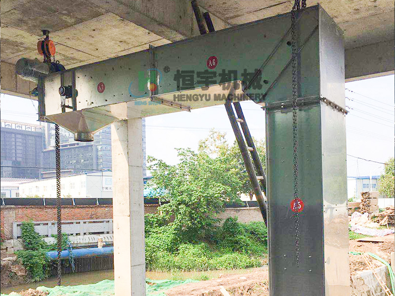 江蘇某環(huán)?？萍加邢薰?Z型提升機(jī)